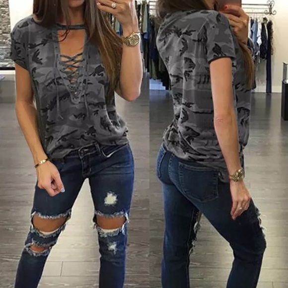 Tops - 🎉Camo Short Sleeve Lace Up Shirt!